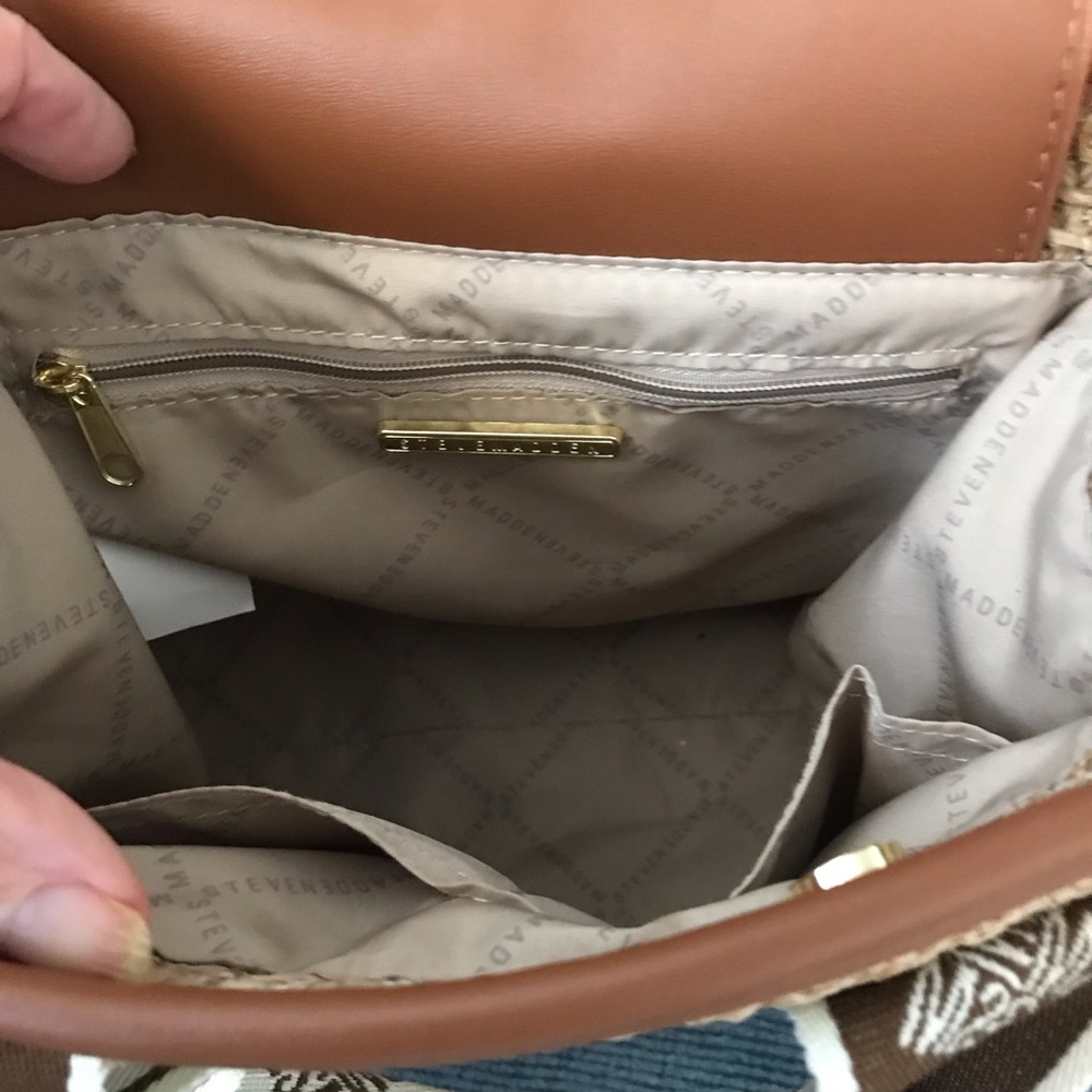Steve Madden Bwebber Convertible Tote Bag - Picture 12 of 14